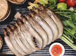 Helen Ngoc Giang ca Ket nuong